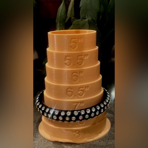 Sparkling Black Lucite Rhinestone Bangle Bracelet - Picture 3 of 3